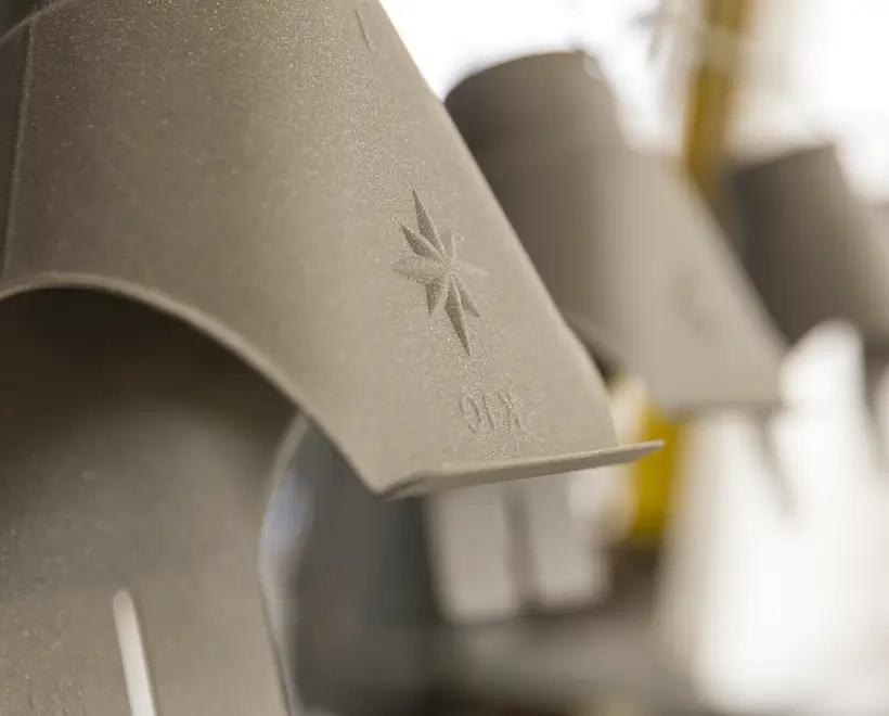 Slika - Smeđe obojeni odvodni sistem