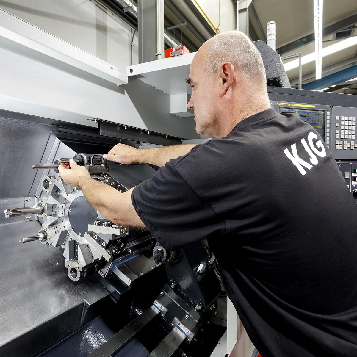 CNC
HORIZONTALNA
TOKARILICA